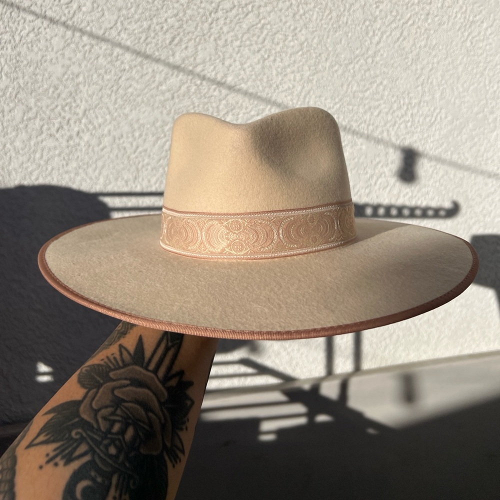 Lack Of Color Wool Wide Brim Fedora Beige (Large 59cm)